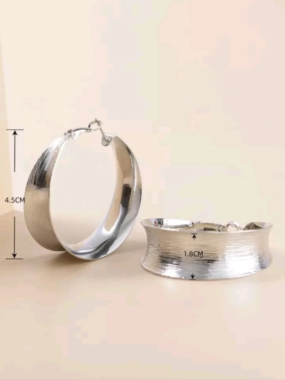 NEW! Silver Plated Classic Chunky Wide Textured Graduated Large Hoop Earrings - Picture 3 of 4